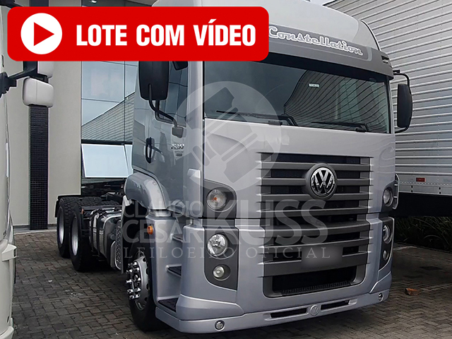 Lote 007 - VOLKSWAGEN 26-390 E Constel. 6x4 2p (E5) 2013