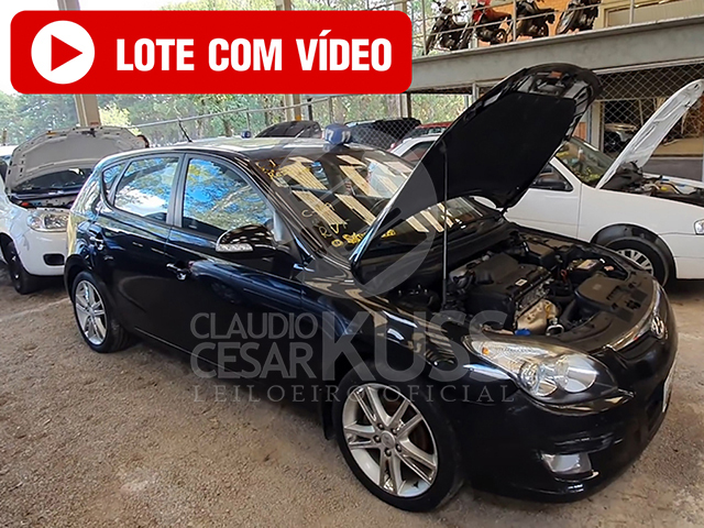 Lote 014 - Hyundai i30 GLS 2.0 16V (aut) 2011