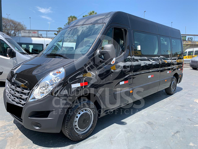 LOTE 012 - Renault MASTER 16 LUGARES L3H2 2019