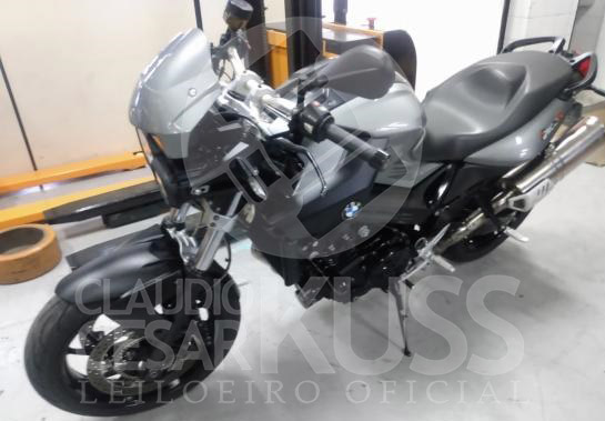 LOTE 011 - BMW - F 800 R 2011