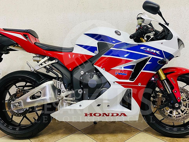 Lote 003 - Honda CBR 600RR 2014