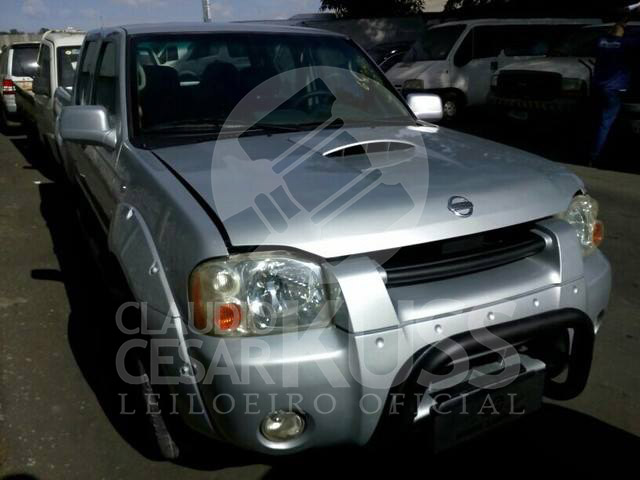 LOTE 021 - NISSAN Frontier 2.5 TD CD 4x4 SV Attack 2014