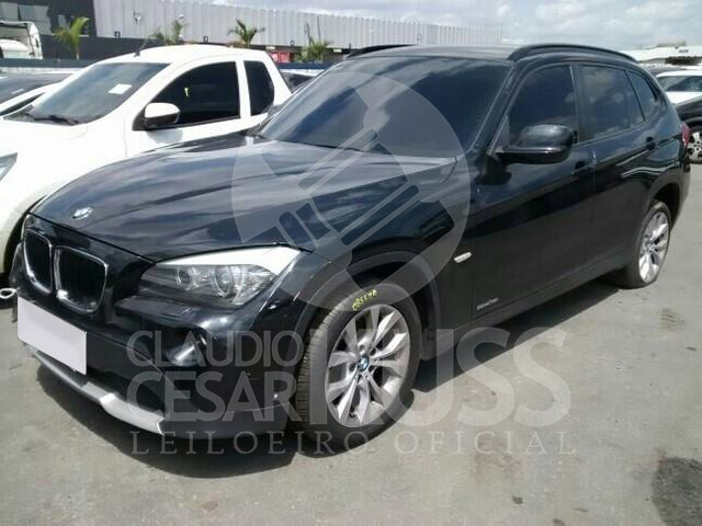 LOTE 004 - BMW X1 2.0 16V sDrive18i 2012