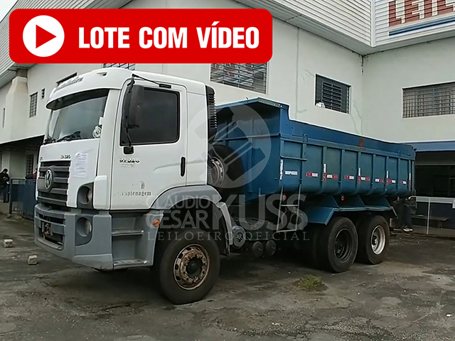 LOTE 005 - VW CNC 6x4 Basculante 2010