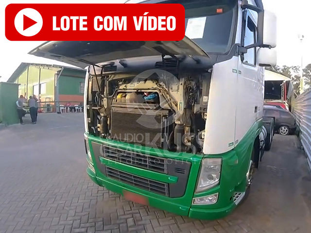 LOTE 006 - Volvo FH 460 2015